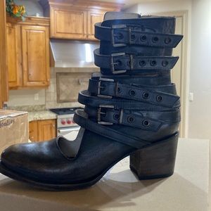 Freebird black clover